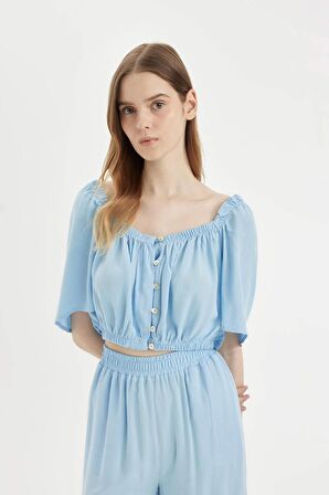 DeFacto Regular Fit Kare Yaka Krinkıl Viskon Kısa Kollu Bluz D1048AX24HSBE744