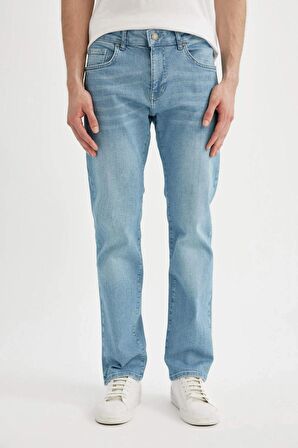 DeFacto Sergio Regular Fit Normal Kalıp Normal Bel Boru Paça Jean Pantolon D1826AX24SMNM39