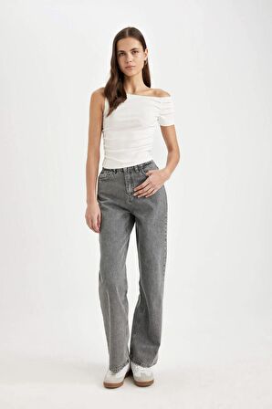 DeFacto Slim Fit Dar Kesim Tek Omuzlu Ribana Kısa Kollu Tişört D1273AX24SMWT32
