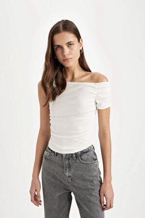 DeFacto Slim Fit Dar Kesim Tek Omuzlu Ribana Kısa Kollu Tişört D1273AX24SMWT32