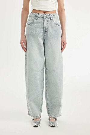 DeFacto Baggy Fit Yüksek Bel Uzun Jean Yıkamalı Pantolon D0192AX24HSNM55
