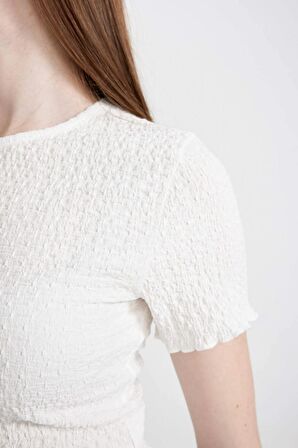 DeFacto Fitted Bisiklet Yaka Bürümcük Kısa Kollu Tişört A6179AX24SMWT32