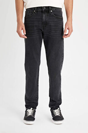 Slim Tapered Fit Dar Kalıp Normal Bel Daralan Paça Jean Pantolon