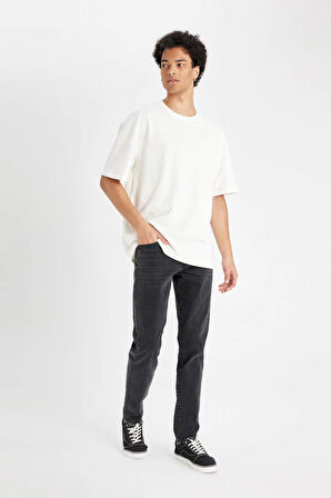 Slim Tapered Fit Dar Kalıp Normal Bel Daralan Paça Jean Pantolon