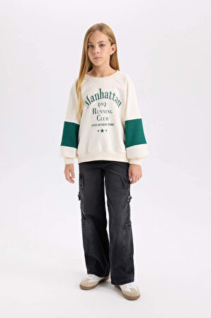DeFacto Kız Çocuk Oversize Geniş Kalıp Bisiklet Yaka Baskılı Sweatshirt D1106A824AUER233