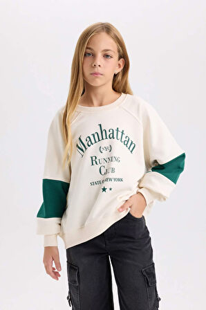 DeFacto Kız Çocuk Oversize Geniş Kalıp Bisiklet Yaka Baskılı Sweatshirt D1106A824AUER233