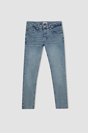 DeFacto Carlo Skinny Fit Ekstra Dar Kalıp Normal Bel Ekstra Dar Paça Jean Pantolon D1821AX24SMNM63
