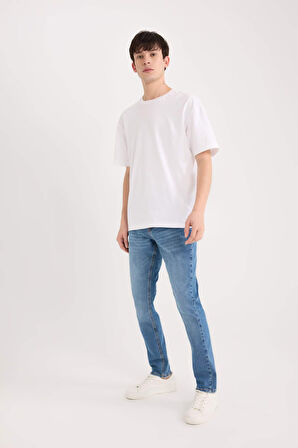 DeFacto Pedro Slim Fit Dar Kalıp Normal Bel Dar Paça Jean Pantolon B8418AX25SPNM28
