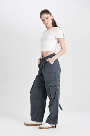 DeFacto Coool Wide Leg Gabardin Pantolon Geniş Paça Normal Bel Basic Düz Bağcıklı Kargo Cepli B1205AX24AUAR138