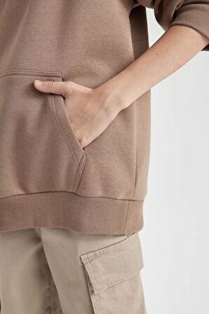 DeFacto Erkek Çocuk Oversize Geniş Kalıp Sırt Baskılı Kapüşonlu Sweatshirt D5681A824WNBN554