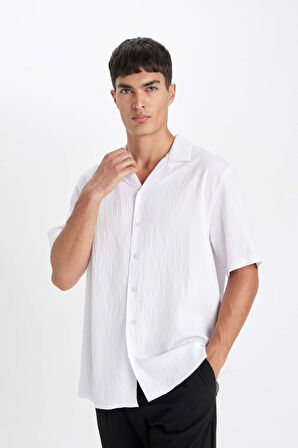 DeFacto Beyaz Relax Fit Rahat Kesim Polo Yaka Krinkıl Kısa Kollu Gömlek C4127AX24AUWT84