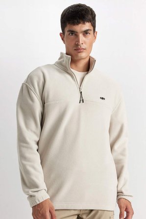 DeFacto Relax Fit Dik Yaka Fermuarlı Polar Sweatshirt D2348AX24AUBG106