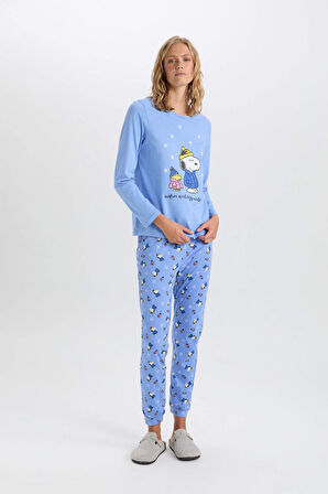 Kadın Fall in Love Snoopy Regular Fit Bisiklet Yaka Uzun Kollu Üst Alt Pijama Takımı