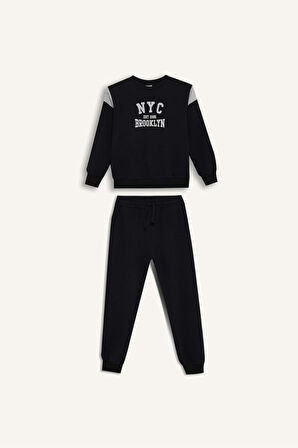 DeFacto Erkek Çocuk 2'li Takım Baskılı Sweatshirt Beli Lastikli Eşofman Altı D4742A8NSBK81