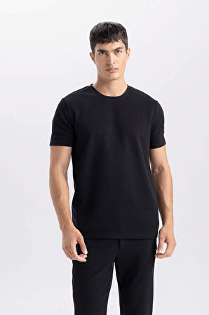 DeFacto Slim Fit Dar Kesim Bisiklet Yaka Basic Düz Kısa Kollu Siyah Tişört M6608AZ25SPBK81