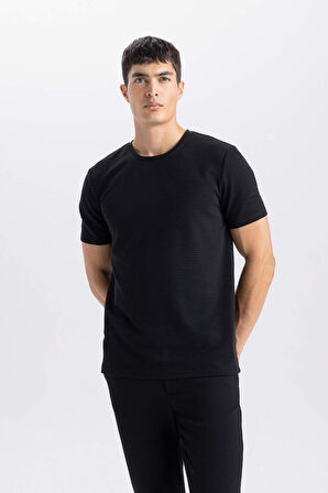 DeFacto Slim Fit Dar Kesim Bisiklet Yaka Basic Düz Kısa Kollu Siyah Tişört M6608AZ25SPBK81