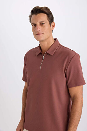 Regular Fit Yarım Fermuarlı Kısa Kollu Pilise Polo Tişört