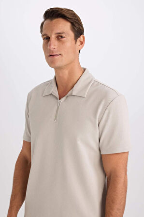 DeFacto Regular Fit Polo Yaka Yarım Fermuarlı Kısa Kollu Pilise Tişört B7355AX25SPGR207