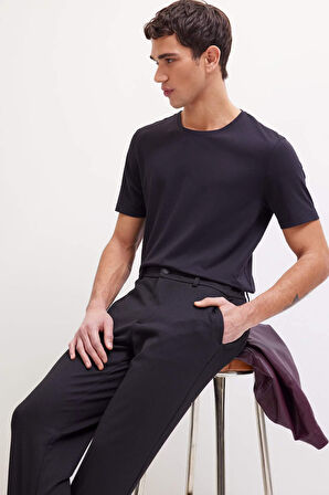 Slim Fit Dar Kesim Bisiklet Yaka Kısa Kollu Tişört