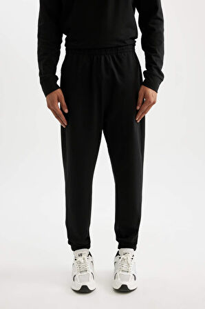 DeFactoFit Sporcu Jogger Eşofman Altı Standart Fit Beli Paçası Lastikli Cepli D6830AX24AUBK81