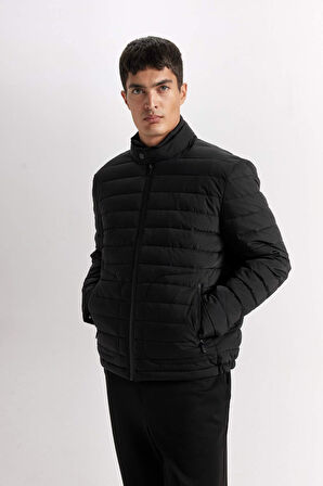 Slim Fit Dar Kesim Dik Yaka Fermuarlı Mont