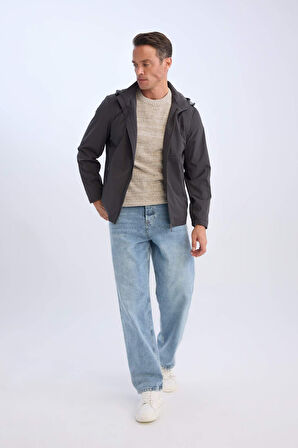 Slim Fit Dar Kesim Kapüşonlu Astarlı Fermuarlı Cepli Mevsimlik Mont