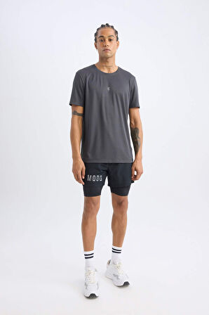 DeFactoFit Slim Fit Dar Kesim Fermuarlı Telefon Cepli Sporcu Taytlı Şort Z2147AZ25SPBK81