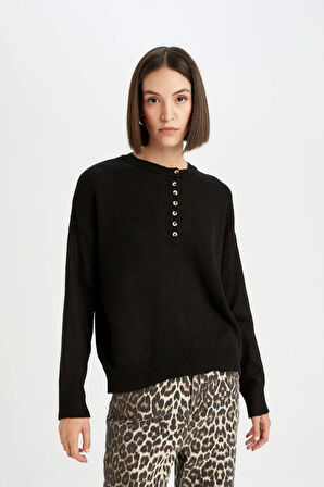 DeFacto Oversize Geniş Kalıp Düğmeli Yaka Triko Kazak D4913AXNSBK81