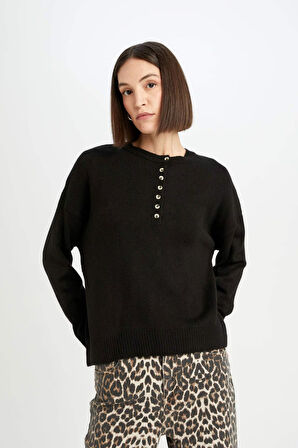 DeFacto Oversize Geniş Kalıp Düğmeli Yaka Triko Kazak D4913AXNSBK81