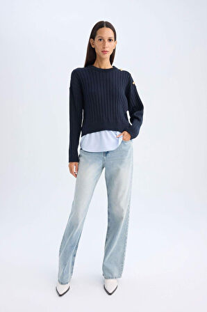 DeFacto Relax Fit Bisiklet Yaka Etek Ucu Detaylı Triko Kazak D8584AX24WNNV131