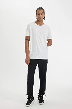 DeFactoFit Slim Fit Dar Kesim Çift Cepli Dokuma Sporcu Jogger C2833AX24SMBK81