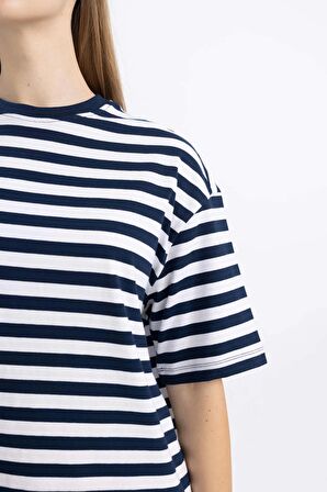 DeFacto Coool Oversize Çizgili Penye Kısa Kollu Mini Tişört Elbise C3505AX24SMNV248