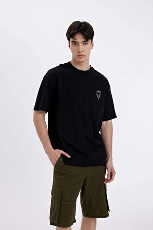 DeFacto %100 Pamuk Comfort Regular Fit Rahat Kalıp Bisiklet Yaka Sırt Baskılı Kısa Kollu Tişört C4088AX24SMBK81
