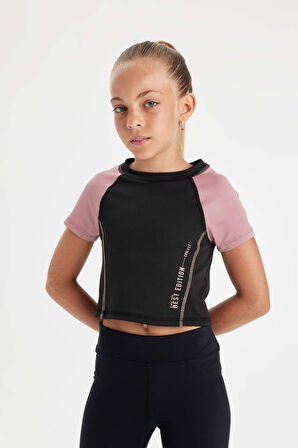 DeFacto Kız Çocuk Slim Fit Dar Kesim Bisiklet Yaka Yazı Baskılı Kısa Kollu Tişört D0313A824AUBK81