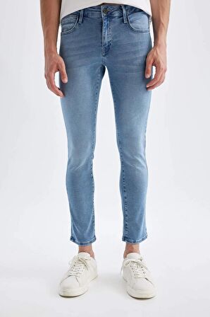 DeFacto Pedro Slim Fit Dar Kalıp Normal Bel Dar Paça Jean Pantolon D1832AX24SMNM39