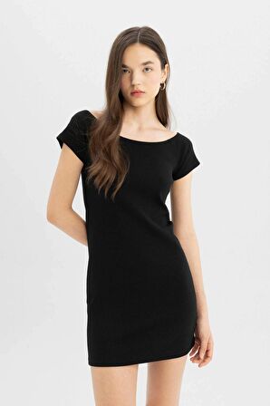 DeFacto Coool Bodycon Vücuda Oturan Kayık Yaka Basic Düz Fitilli Kaşkorse Kısa Kollu Mini Elbise A7362AX24SMBK81