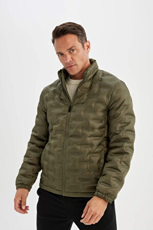 Slim Fit Su İtici Dik Yaka Şişme Mont