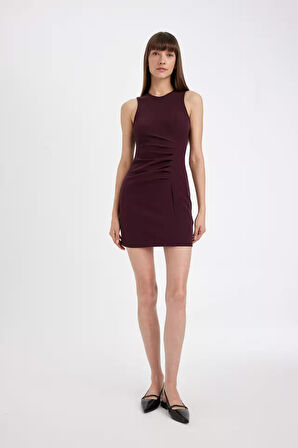 DeFacto Bodycon Vücuda Oturan Bisiklet Yaka Drapeli Basic Düz Kolsuz Mini Bordo Elbise D3065AX24AUBR171