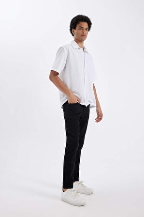 DeFacto Carlo Skinny Fit Ekstra Dar Kalıp Normal Bel Ekstra Dar Paça Siyah Jean Pantolon R8763AZ24AUNM40