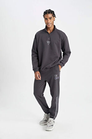DeFactoFit NBA Chicago Bulls Kalın Jogger Eşofman Altı Standart Fit Cepli Düz Paça C9265AX24AUAR231
