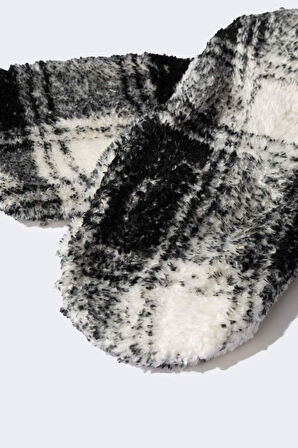 DeFacto Erkek Düz Taban Pelüş Ev Patiği D5189AX24WNKR1