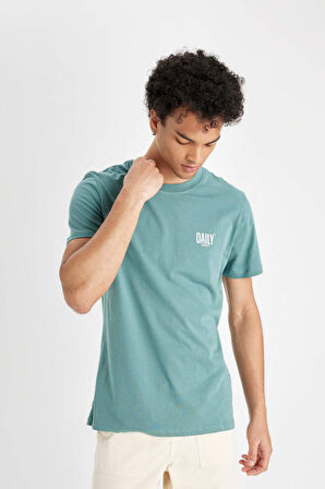 DeFacto Slim Fit Dar Kesim Bisiklet Yaka Baskılı Kısa Kollu Tişört C2078AX24AUGN1081