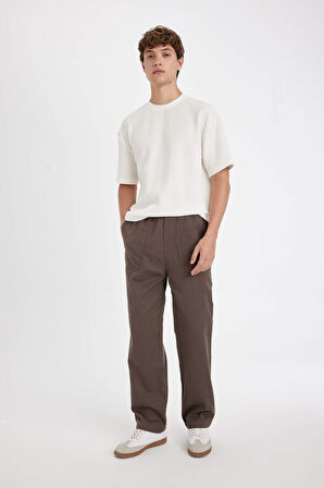 DeFacto Yazlık Gabardin Pantolon Wide Straight Bol Rahat Kesim Geniş Düz Paça Cepli C9159AX24AUBN571