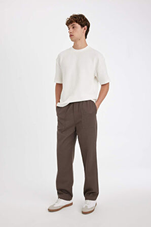DeFacto Yazlık Gabardin Pantolon Wide Straight Bol Rahat Kesim Geniş Düz Paça Cepli C9159AX24AUBN571