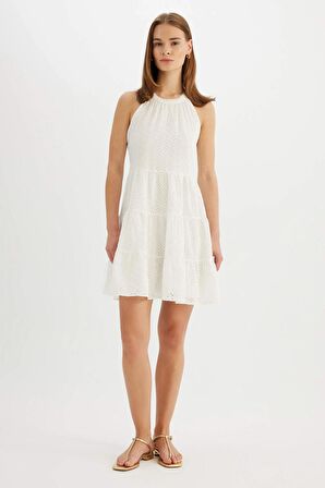 DeFacto A Kesim Halter Yaka Brode Kolsuz Mini Elbise D4400AX24HSWT32