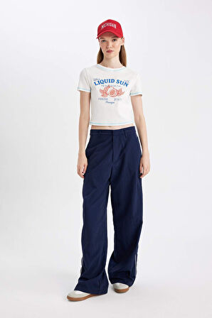 DeFacto Coool Wide Leg Geniş Bol Paça Normal Bel Pantolon Cepli Şerit Detaylı D4404AX24AUNV241
