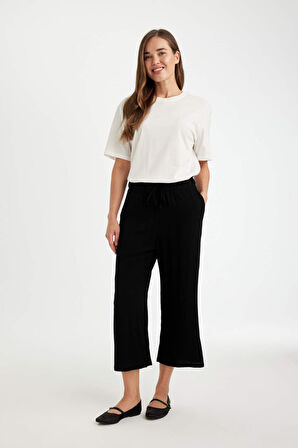 DeFacto Regular Fit Crop Fit Krinkıl Viskon Kapri D5895AX24HSBK81