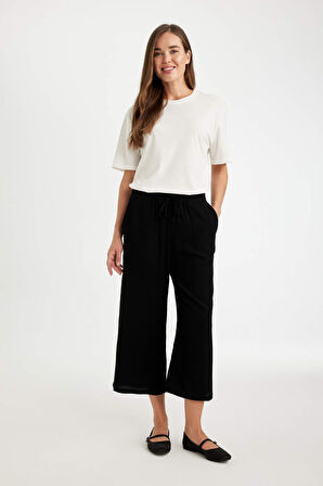 DeFacto Regular Fit Crop Fit Krinkıl Viskon Kapri D5895AX24HSBK81