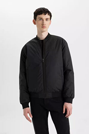 DeFacto Su İtici Bomber Mont Ceket Slim Fit Dar Kesim Kolej Yaka Fermuarlı Cepli Astarlı Mevsimlik Hafif A3105AX24AUBK27