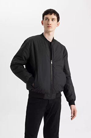 DeFacto Su İtici Bomber Mont Ceket Slim Fit Dar Kesim Kolej Yaka Fermuarlı Cepli Astarlı Mevsimlik Hafif A3105AX24AUBK27